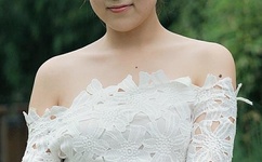 男朋友让我打开腿被他摸